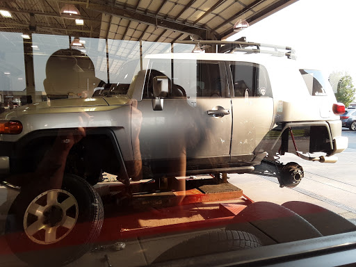 Tire Shop «Discount Tire Store - Parker, CO», reviews and photos, 18312 Lincoln Ave, Parker, CO 80134, USA