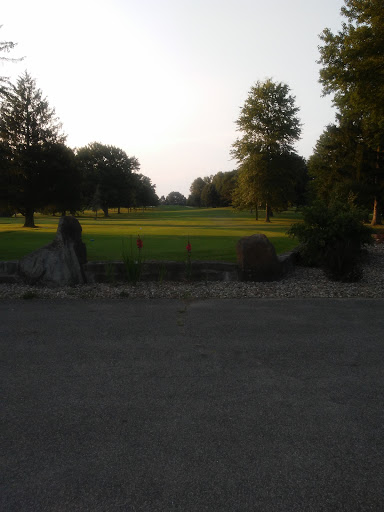Golf Course «Deer Creek Golf Course», reviews and photos, 7691 E Liberty St, Hubbard, OH 44425, USA