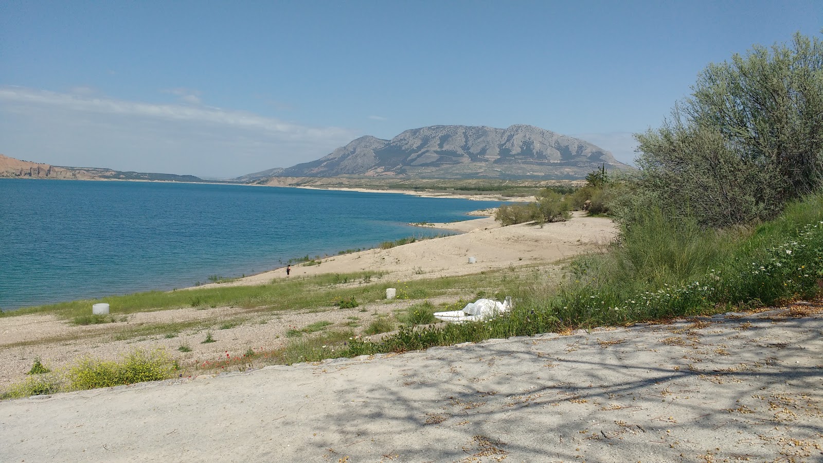 Foto de Playa De Freila com praia espaçosa