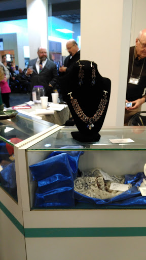 Shopping Mall «Mounds Mall», reviews and photos, 2109 S Scatterfield Rd, Anderson, IN 46016, USA