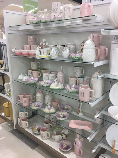 Department Store «T.J. Maxx and HomeGoods», reviews and photos, 7349 Lemont Rd, Downers Grove, IL 60516, USA