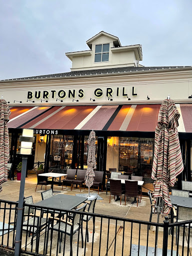 Shopping Mall «The Promenade Shops at Evergreen Walk», reviews and photos, 501 Evergreen Way #503, South Windsor, CT 06074, USA