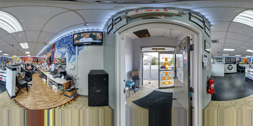 Tattoo Shop «Chi-Town Effects Tattoo», reviews and photos, 419 S Lake St, Aurora, IL 60506, USA