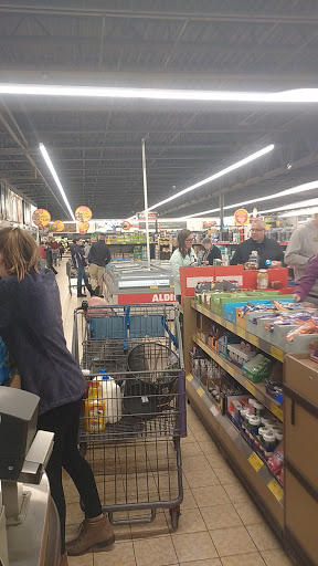 Supermarket «ALDI», reviews and photos, 120 S Cleveland Massillon Rd, Akron, OH 44313, USA