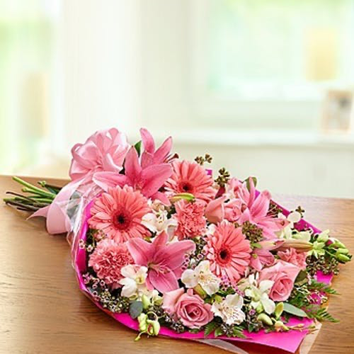 Florist «Bates Flowers by DZyne», reviews and photos, 813 4th Ave, Grinnell, IA 50112, USA