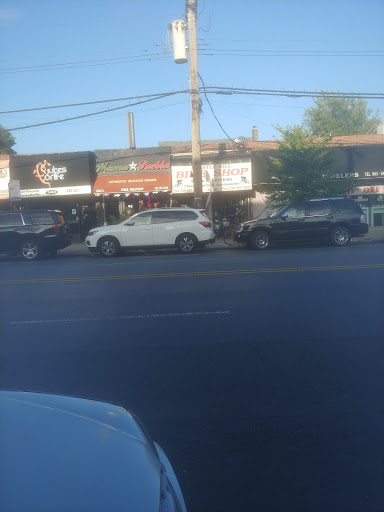 Bicycle Store «Castle Hill Bike Shop», reviews and photos, 3467 E Tremont Ave, Bronx, NY 10465, USA