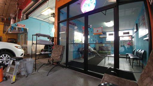 Car Wash «The Perfect Car Wash & Detailing», reviews and photos, 5850 N Northwest Hwy, Chicago, IL 60631, USA