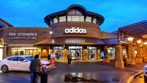 Sporting Goods Store «adidas Outlet Store Woodburn», reviews and photos, 1001 N Arney Rd Ste 400, Woodburn, OR 97071, USA