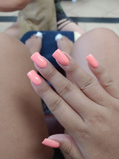 Nail Salon «U R Nails & Spa», reviews and photos, 1820 N 75th Ave #104, Phoenix, AZ 85035, USA