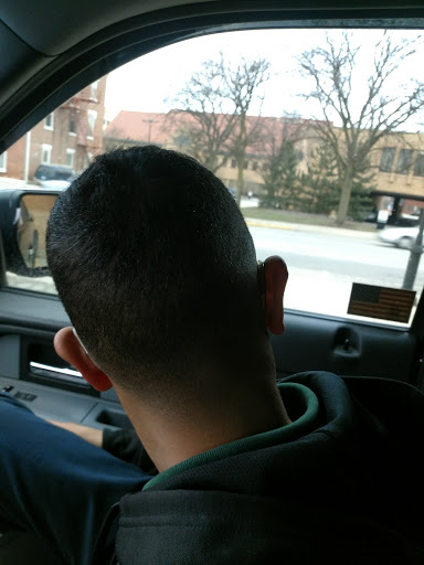 Barber Shop «Headliners Barbershop», reviews and photos, 129 W Galena Blvd, Aurora, IL 60506, USA