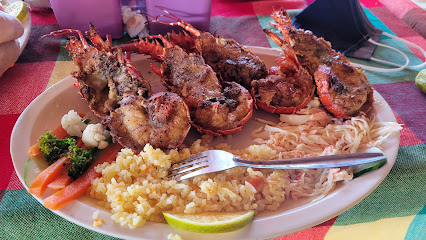 Restaurant Mariscos Los Buzos - Constitución Sur, Norte, 60800 Coahuayana de Hidalgo, Mich., Mexico