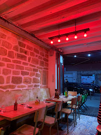 Atmosphère du Restaurant italien Mamaioa - Pizza Napolitaine au Feu de Bois à Paris - n°2