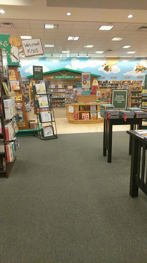 Book Store «Barnes & Noble», reviews and photos, 2191 N Rainbow Blvd, Las Vegas, NV 89108, USA