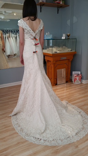 Bridal Shop «Sealed With a Kiss», reviews and photos, 505 E Main St, Charlottesville, VA 22902, USA