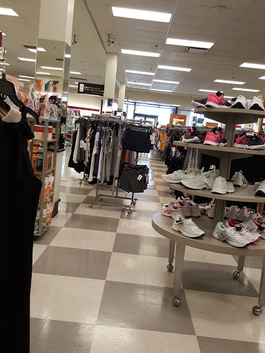 Department Store «T.J. Maxx», reviews and photos, 1091-1095 Silas Deane Hwy, Wethersfield, CT 06109, USA