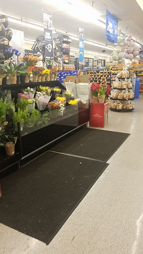 Grocery Store «Albertsons», reviews and photos, 110 E Carson St, Carson, CA 90745, USA