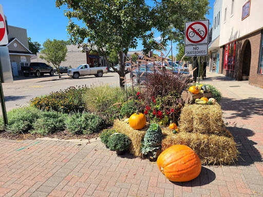 Bridal Shop «Spring Lake Bridal», reviews and photos, 616 E Savidge St B, Spring Lake, MI 49456, USA