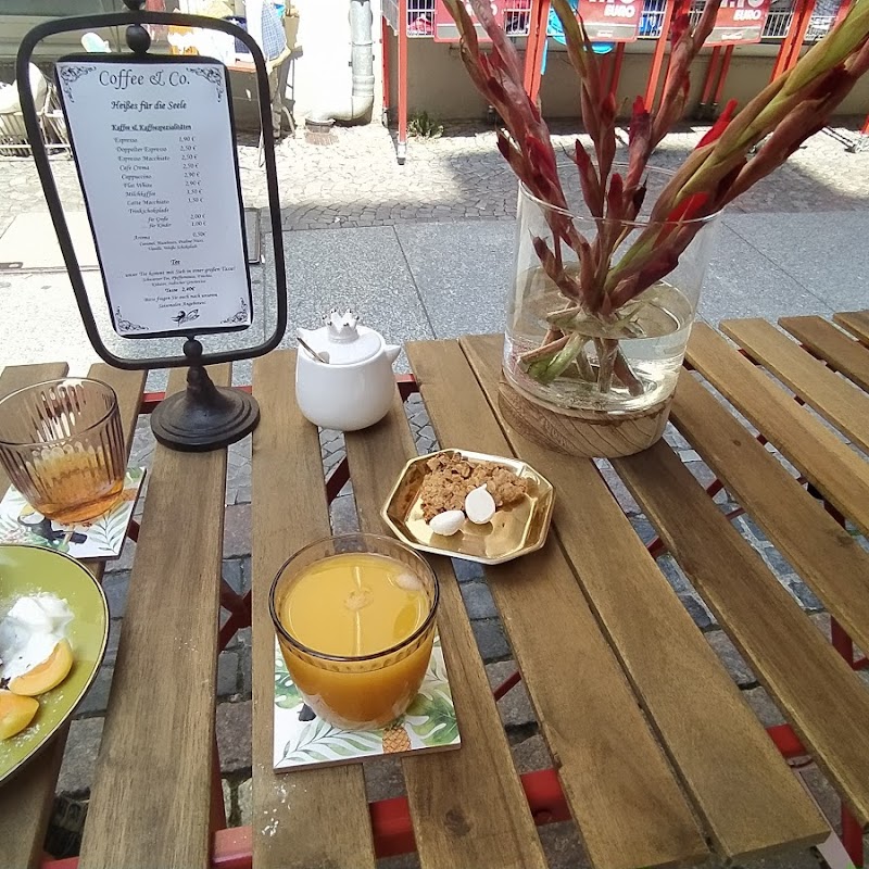 FabelFrau Schmuck Café