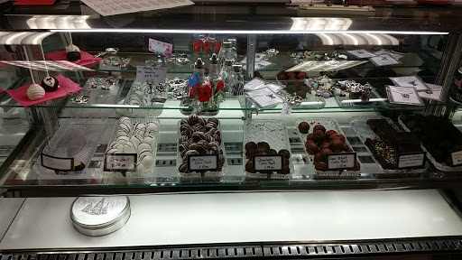 Wedding Bakery «Spinolas Bake Shop», reviews and photos, 3845 Old William Penn Hwy, Murrysville, PA 15668, USA