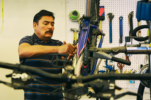 Bicycle Repair Shop «The Bicycle Tree», reviews and photos, 811 N Main St, Santa Ana, CA 92701, USA