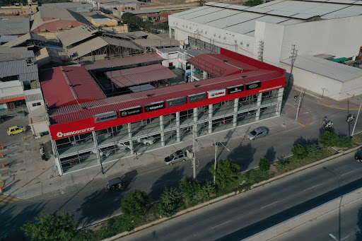 Derco Center Automotores Pakatnamu Piura