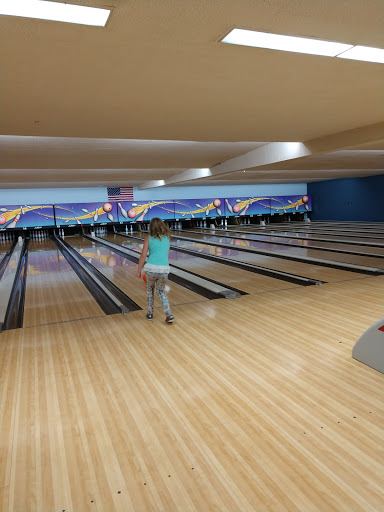 Bowling Alley «Beverly Lanes», reviews and photos, 8 Beverly Ln, Arlington Heights, IL 60004, USA