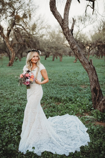 Bridal Shop «A Closet Full of Dresses», reviews and photos, 1249 N Greenfield Rd, Mesa, AZ 85205, USA