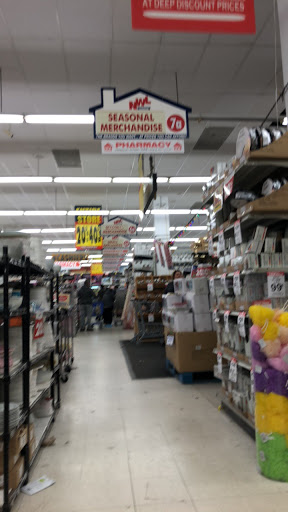 Discount Store «National Wholesale Liquidators», reviews and photos, 7101 Kissena Blvd, Flushing, NY 11367, USA