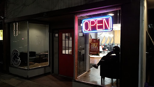 Barber Shop «Coiffure Barber Lounge», reviews and photos, 25 N Genesee St, Waukegan, IL 60085, USA