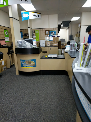 Shipping and Mailing Service «The UPS Store», reviews and photos, 2312 Far Hills Ave, Dayton, OH 45419, USA