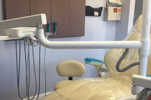 Feel Good Dental image