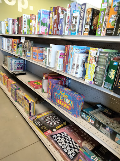 Thrift Store «Goodwill Store & Donation Center», reviews and photos, 720 Lafayette Rd, Portsmouth, NH 03801, USA