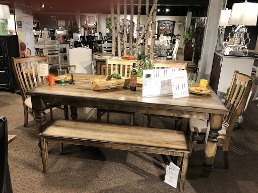 Furniture Store «Wayside Furniture», reviews and photos, 1367 Canton Rd, Akron, OH 44312, USA