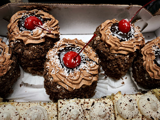 Grocery Store «Old Town European Market», reviews and photos, 1257 E Republic Rd, Springfield, MO 65804, USA