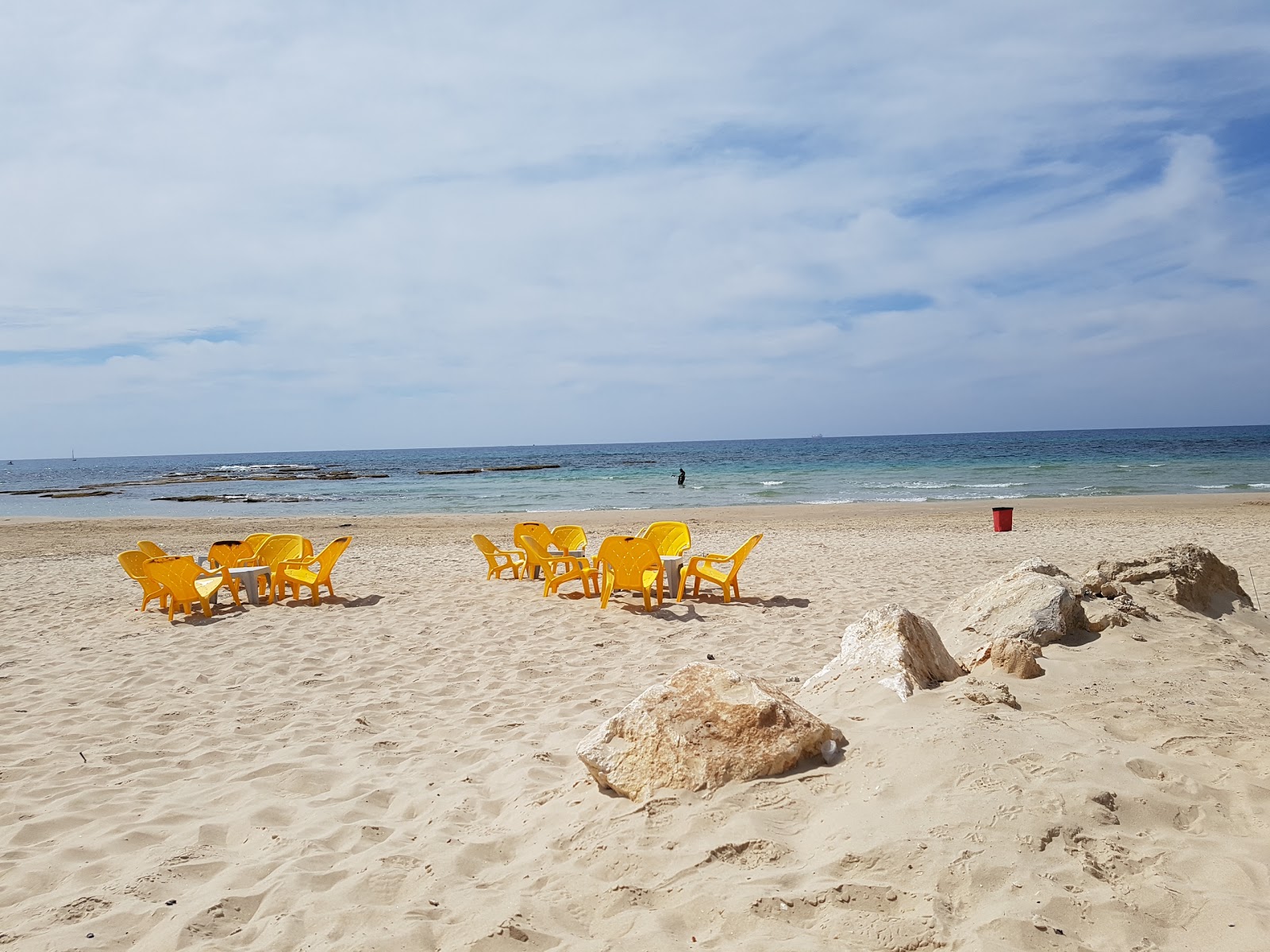 Foto de Tel Gerrit beach - buen lugar amigable para mascotas para vacacionar