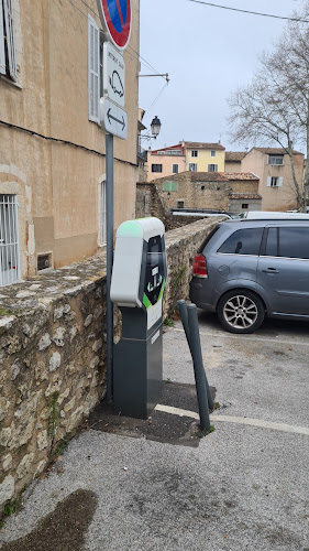 Borne de recharge de véhicules électriques Réseau eborn Charging Station Brignoles