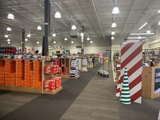 Shoe Store «DSW Designer Shoe Warehouse», reviews and photos, 4665 Town Crossing Dr, Jacksonville, FL 32246, USA