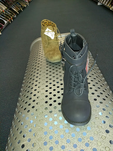 Shoe Store «Shoe Show», reviews and photos, 4903 Jonesboro Rd, Forest Park, GA 30297, USA