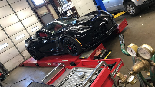 Auto Machine Shop «Bayside Auto and Tire Center», reviews and photos, 1904 Bay St, Fall River, MA 02724, USA