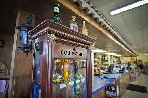 Wine Store «Fikes-Parkhill Liquor & Wines», reviews and photos, 5111 S Lewis Ave, Tulsa, OK 74105, USA