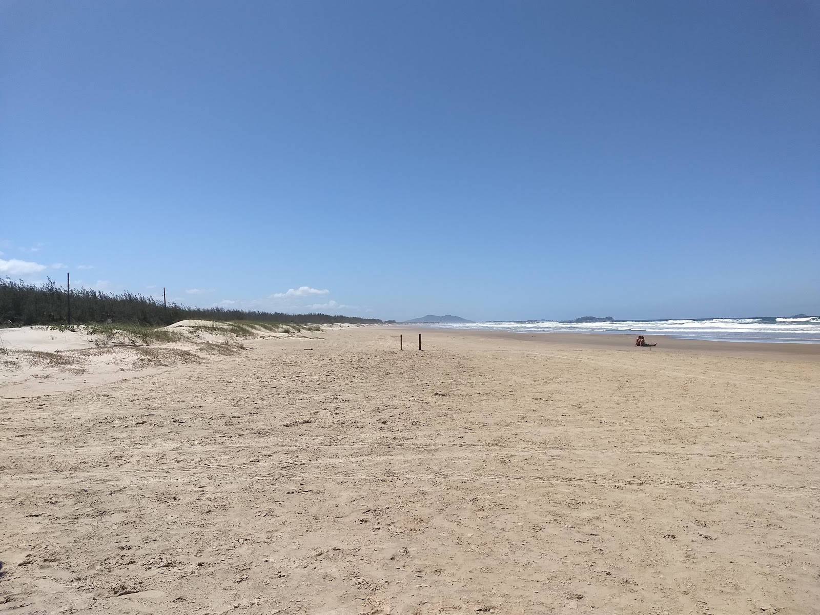 Foto van Praia do Sol met helder fijn zand oppervlakte