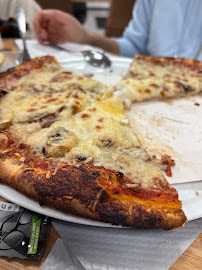 Plats et boissons du Pizzeria IV Saisons Pizz à Cournon-d'Auvergne - n°11