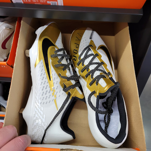 Sporting Goods Store «Nike Clearance Store», reviews and photos, 1275 Marina Blvd, San Leandro, CA 94577, USA