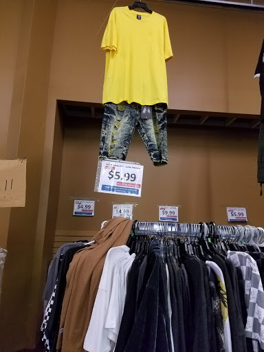 Shopping Mall «Freedom Mart Shopping Center», reviews and photos, 3164 Freedom Dr, Charlotte, NC 28208, USA