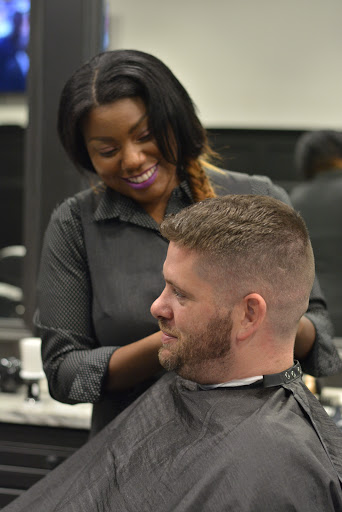 Barber Shop «Modern Gents Premier Barbershop & Bar», reviews and photos, 8233 Cooper Creek Blvd, Bradenton, FL 34201, USA