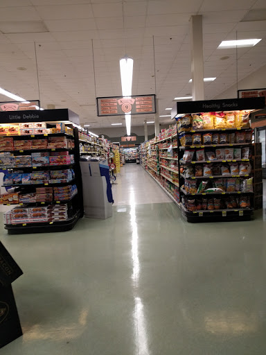 Supermarket «King Kullen», reviews and photos, 52 E Montauk Hwy, Hampton Bays, NY 11946, USA
