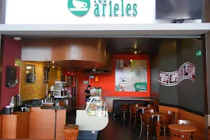 Cafetería Arieles image