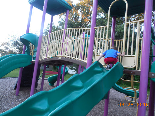 Park «Lake Shore Park», reviews and photos, 9610 E Shore Dr, Oak Lawn, IL 60453, USA