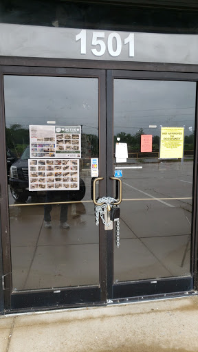 Golf Club «Bogies Indoor Golf Club», reviews and photos, 1501 Mitchell Dr, Oswego, IL 60543, USA