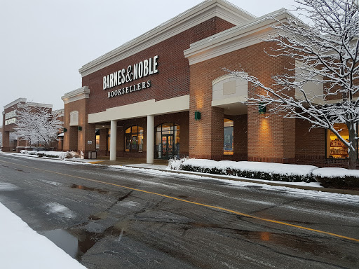 Barnes & Noble, 1738 Hill Rd N, Pickerington, OH 43147, USA, 